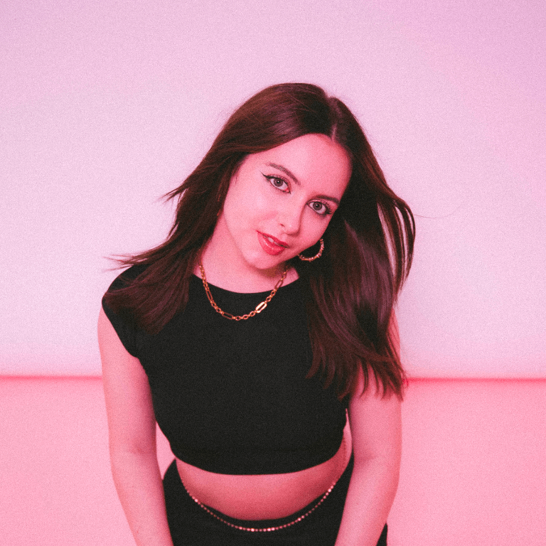 Cover image for Into The Deep w/ Niamh | 12th December 2025