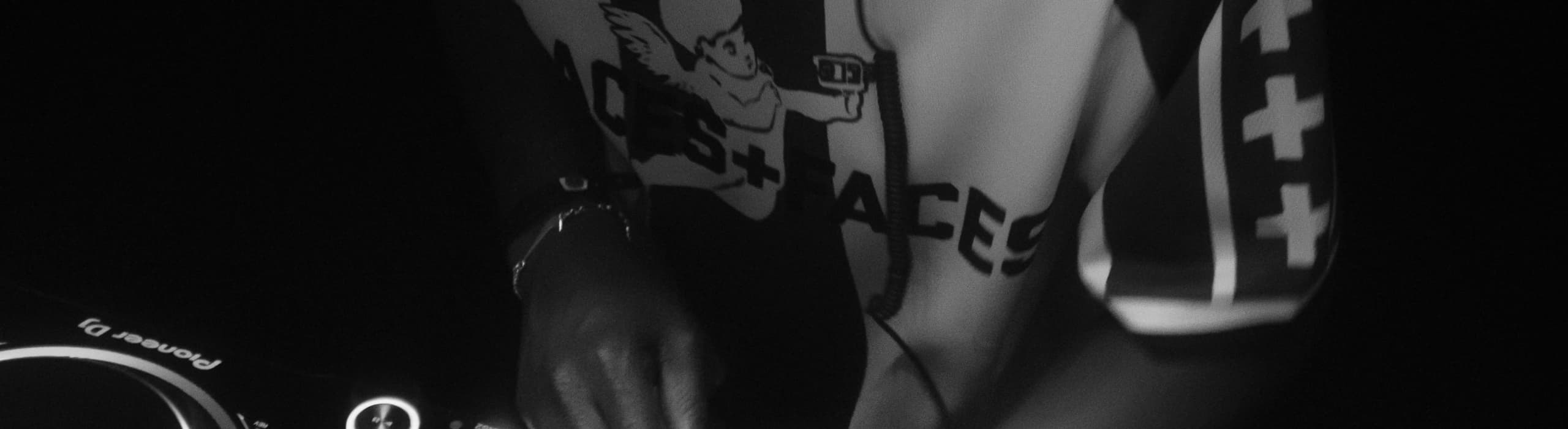 Cover image for ReallyRareRadio w/ De Lacey