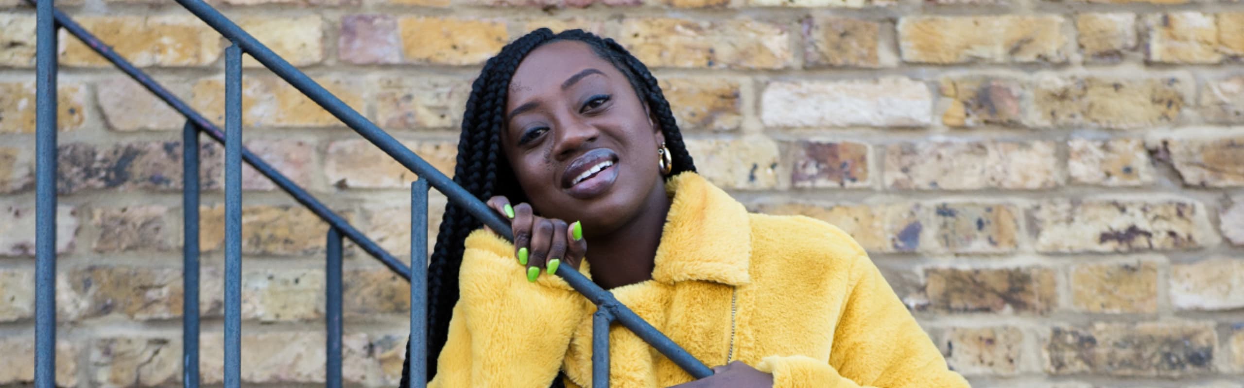 Sandra Omari background